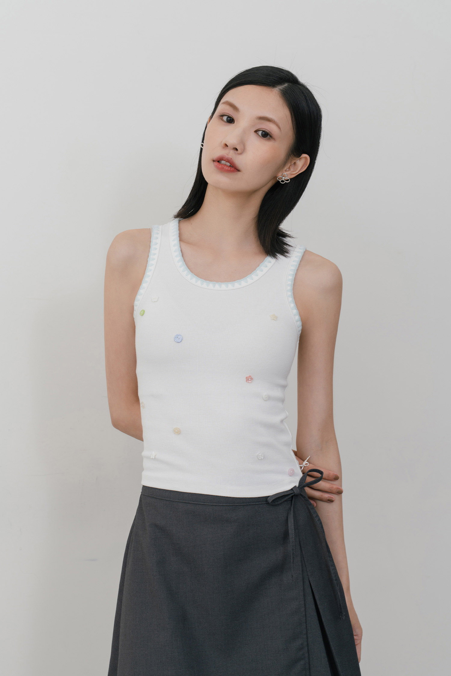 好手藝鈕扣背心