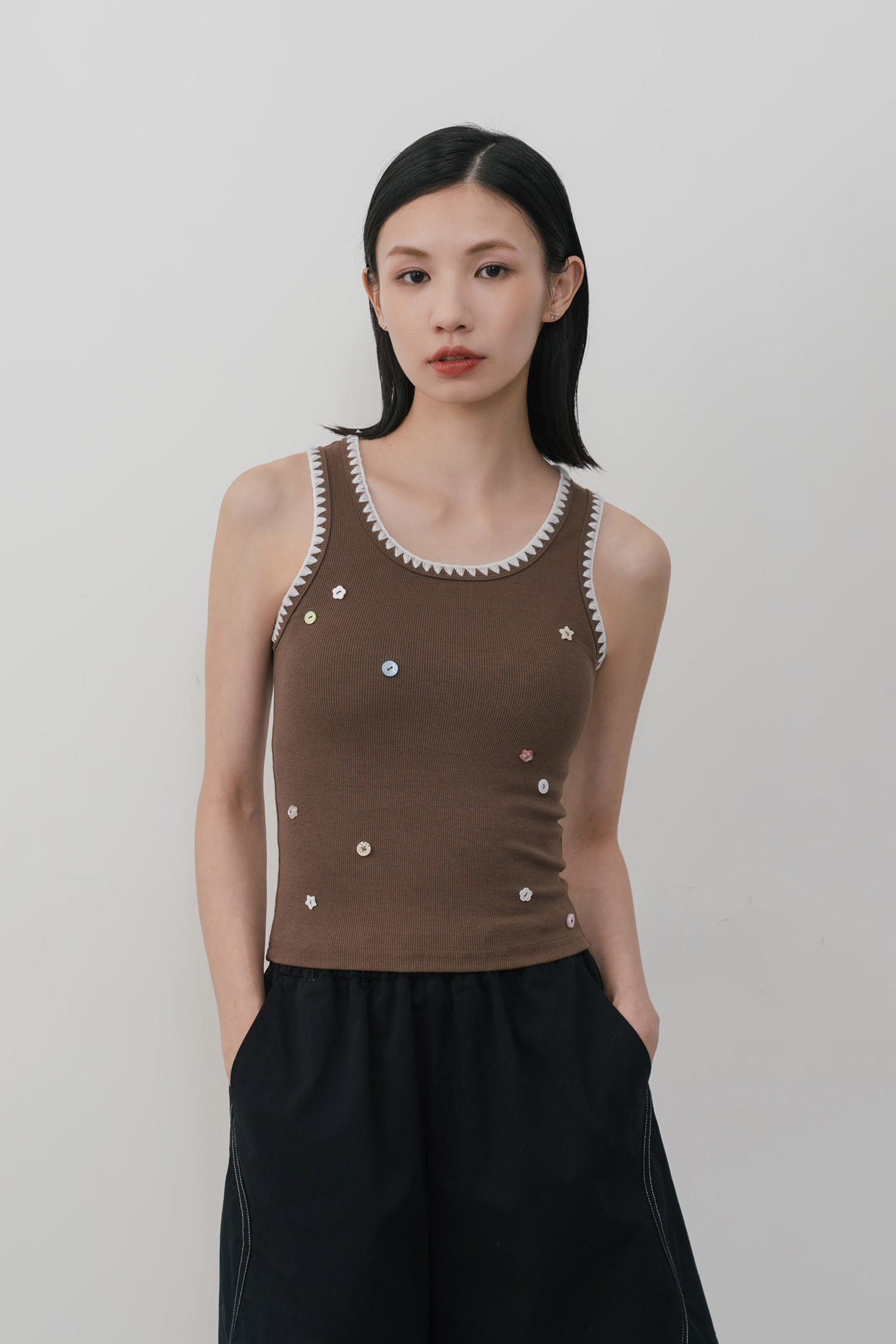 好手藝鈕扣背心