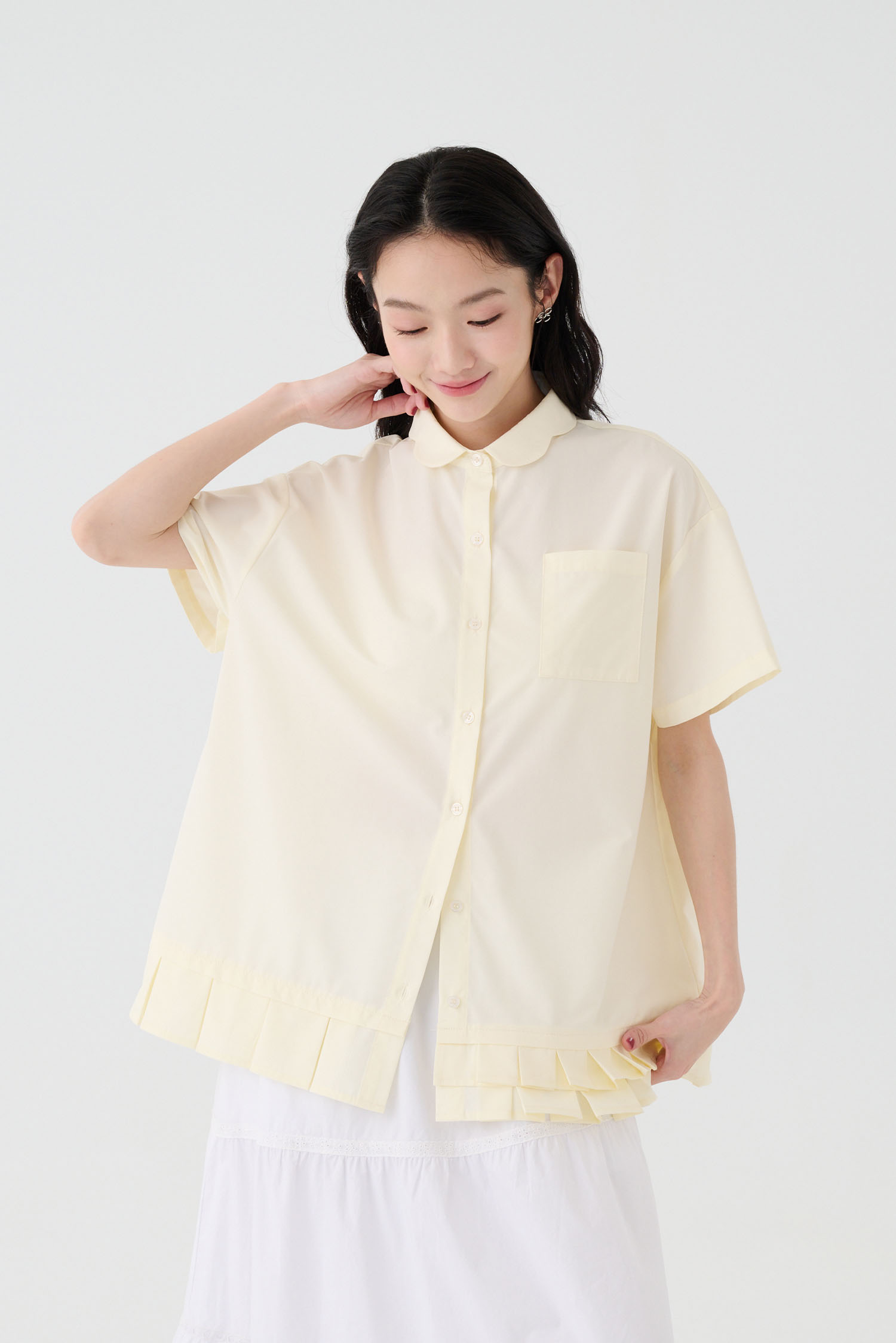 花瓣領百褶襯衫