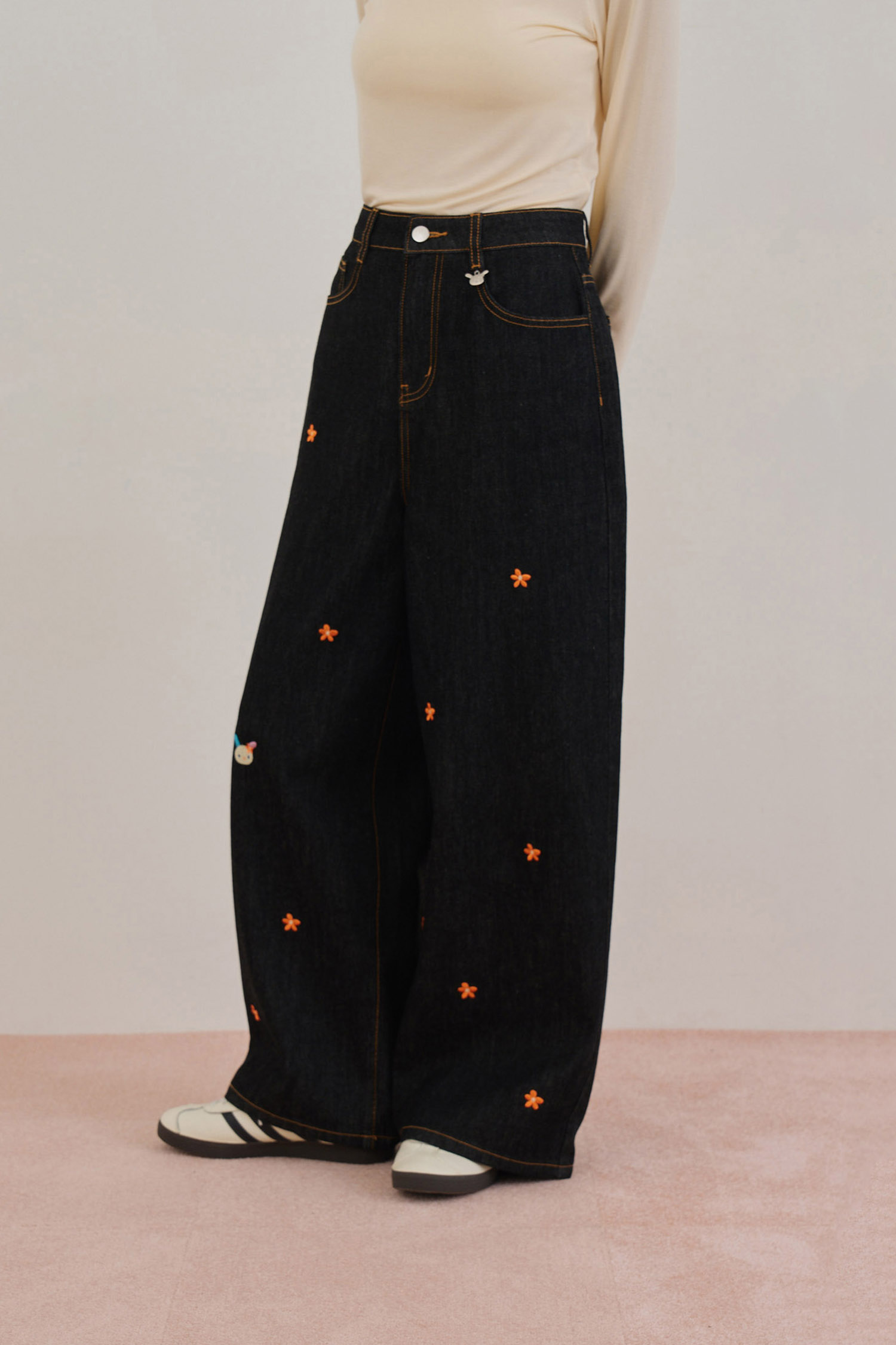 花小兔刺繡牛仔褲