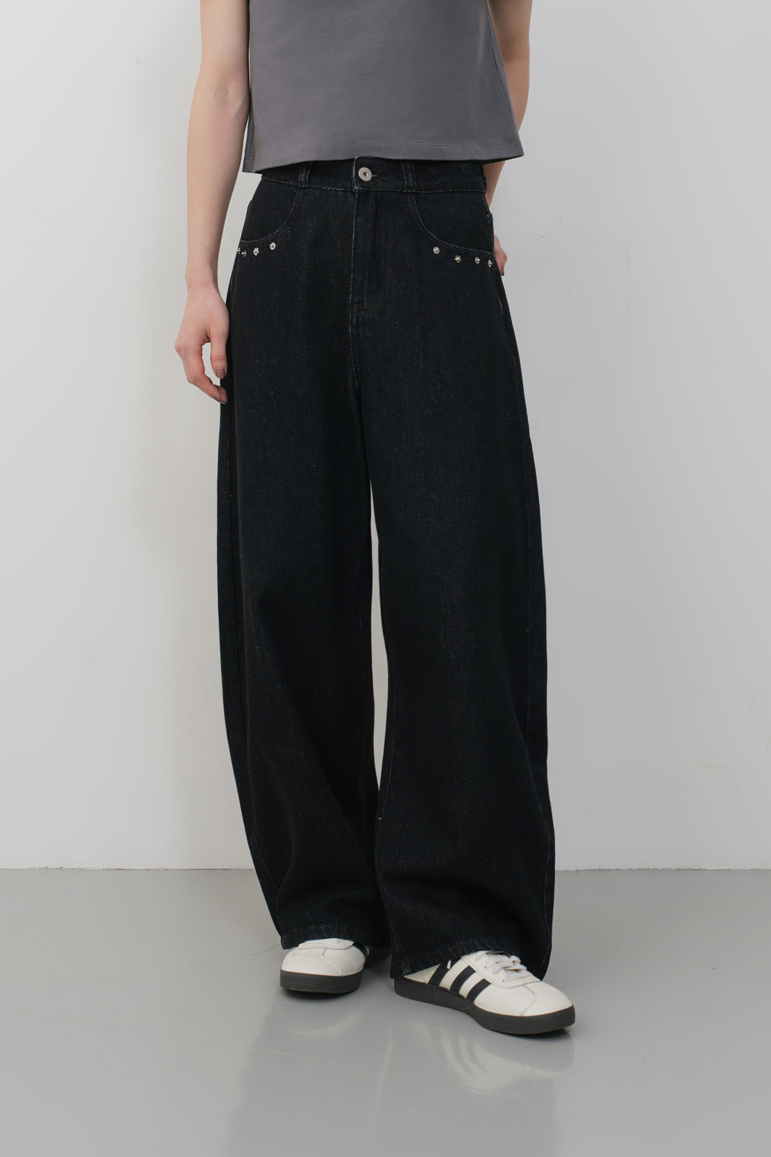 花花世界彎刀牛仔褲