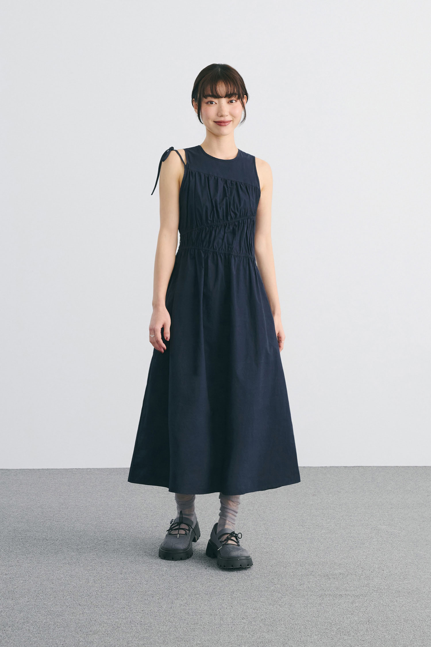 綁帶抽皺A字洋裝