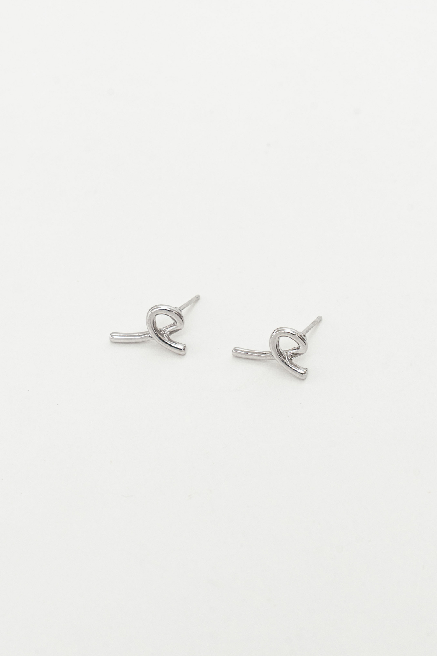 小尾巴線條耳環